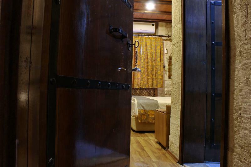 Artuklu Kervansaray Mardin Luaran gambar